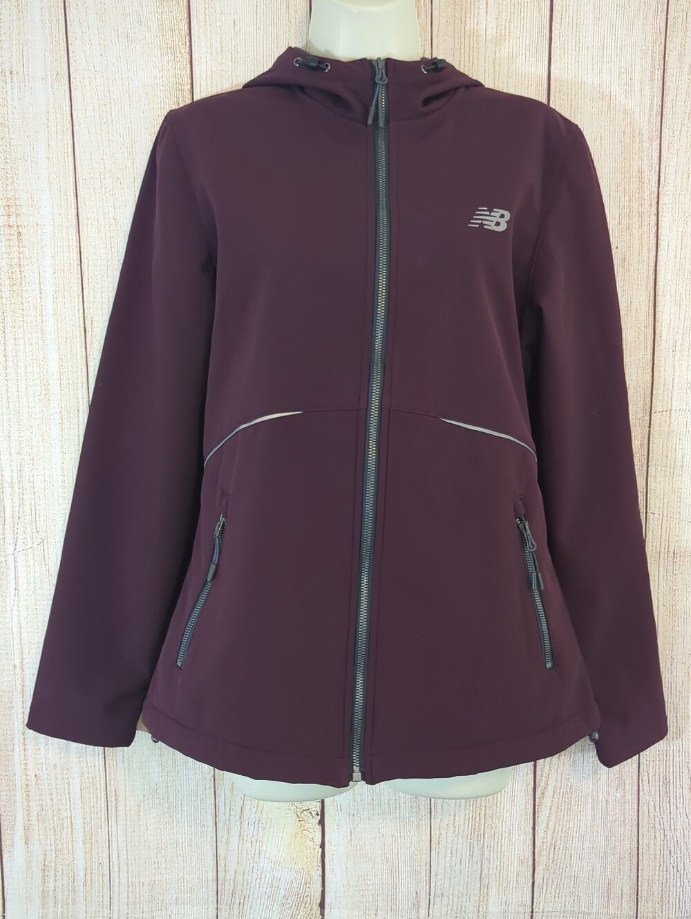New Balance Women's Burgundy Soft Shell Fleece Lined Jacket Medium